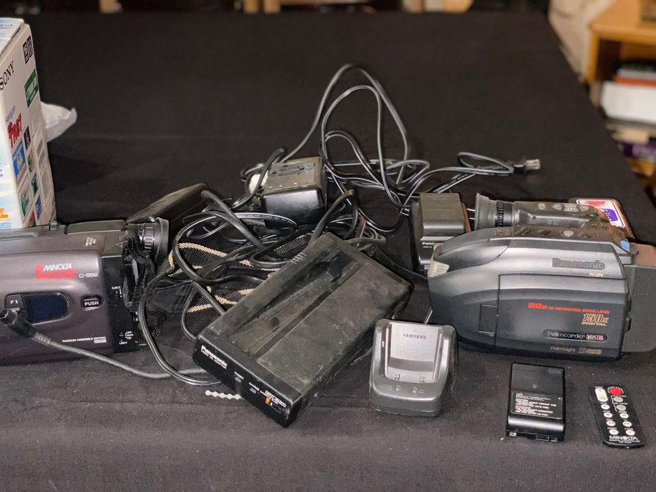 Видеокамера Sharp/Sony/Minolta/Panasonic