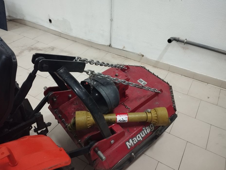 KUBOTA B7001 / Capinadeira / Transporte