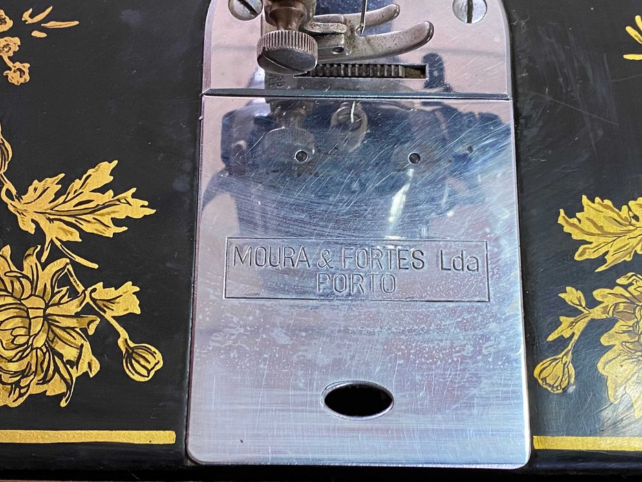 Máquina de Costura PFAFF 30 antiga