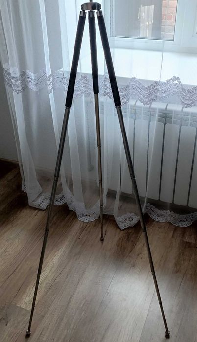 Винтажный штатив Injecta Steinach (ГДР, 1950-е), клеймо качества