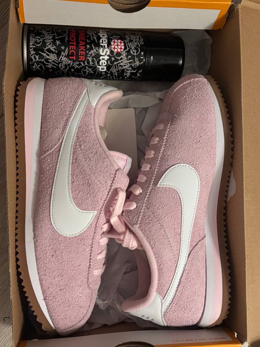 кросівки nike kortez рожеві