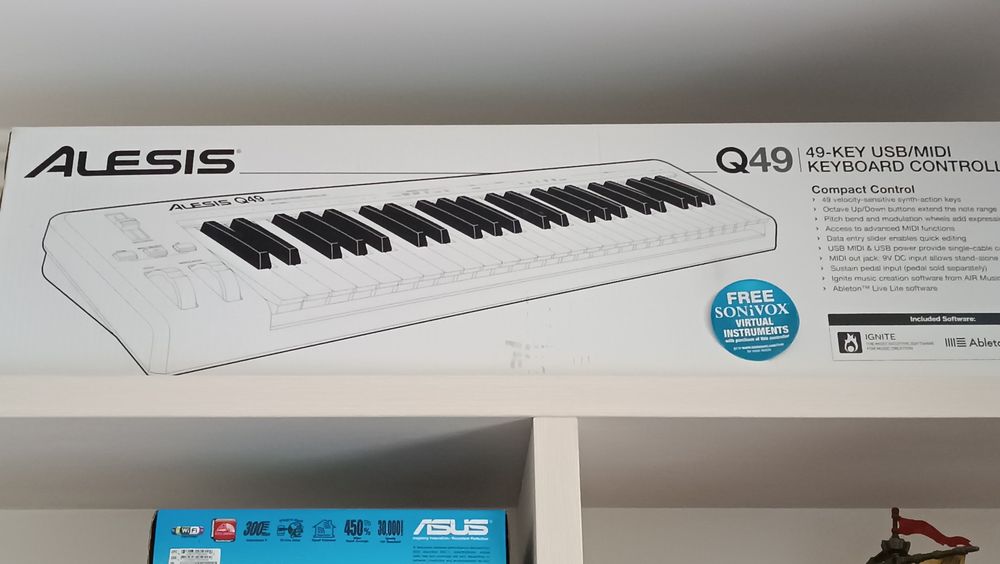 Миди клавиатура Alesis Q49