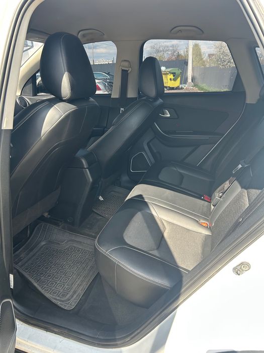 Авто FAW bestune x40