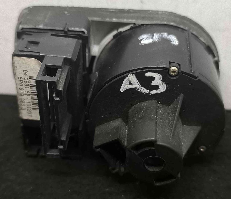 Manípulo de Luzes AUDI A3 (8P1) ano 2005
