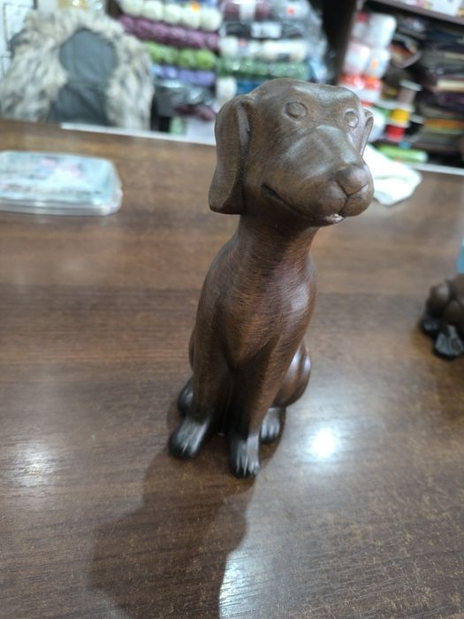 Ceramiczna figurka psa