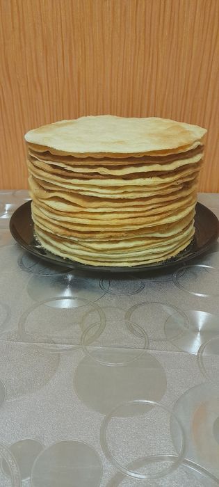 Домашні горішки, коржі на торт, домашня випічка