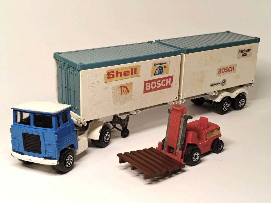 Matchbox Super Kings K-21 Scammell Tractor & Transporter (1973)