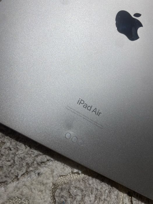 APPLE IPAD AIR 5th M1 64gb 10.9 WiFi 91% battery