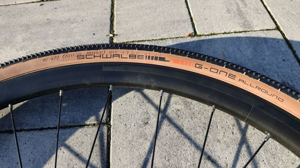 Koła Cube Nulane, 28 cali, Schwalbe G-one Allround