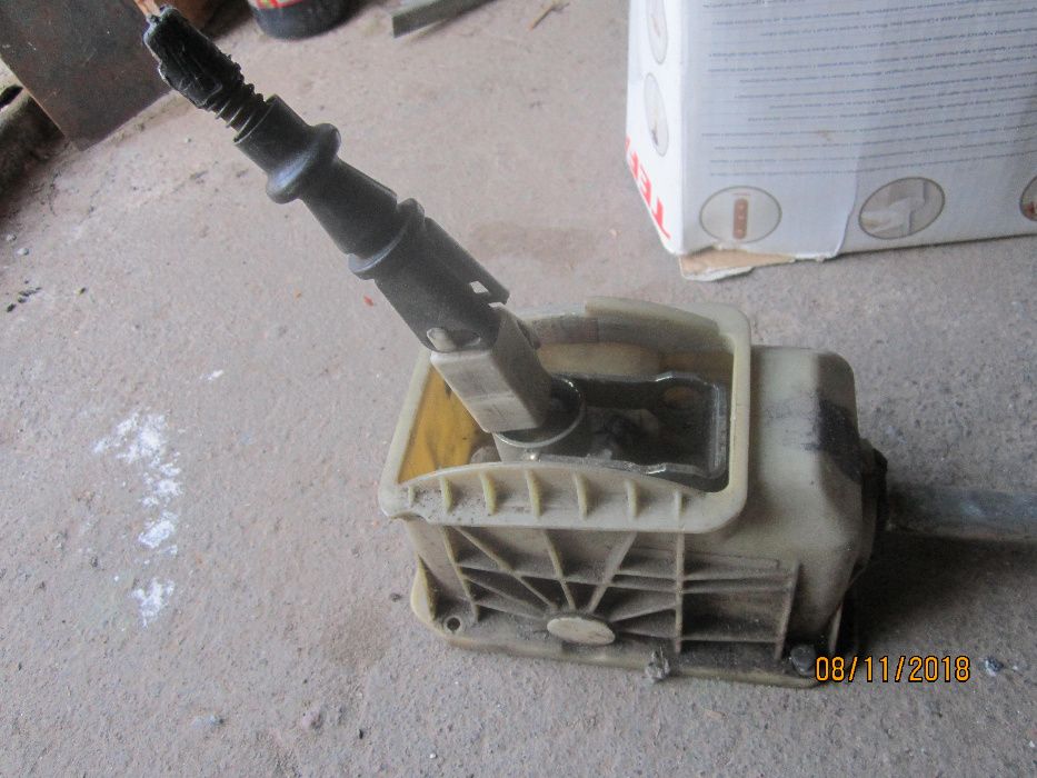 Ручки замки Гидроусилитель 2.0 ручейковый шкив Опель Вектра А