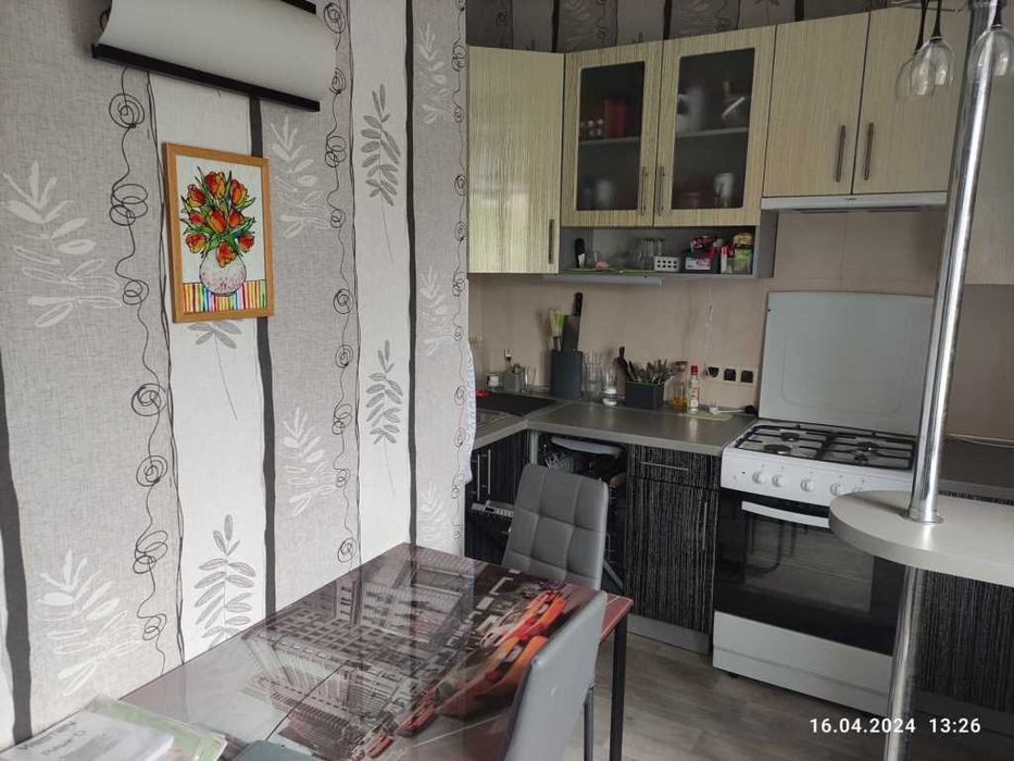 Центр Полтави! 2-кім з автономним опаленням, гаражем та двором-18310