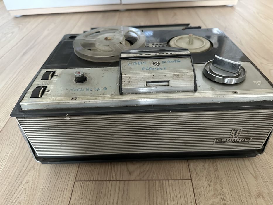 Magnetofon szpulowy Grundig