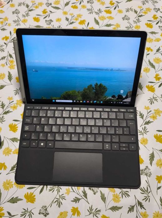 Surface Go 2 128G + microSDXC 256G - 8G RAM teclado e caneta Microsoft