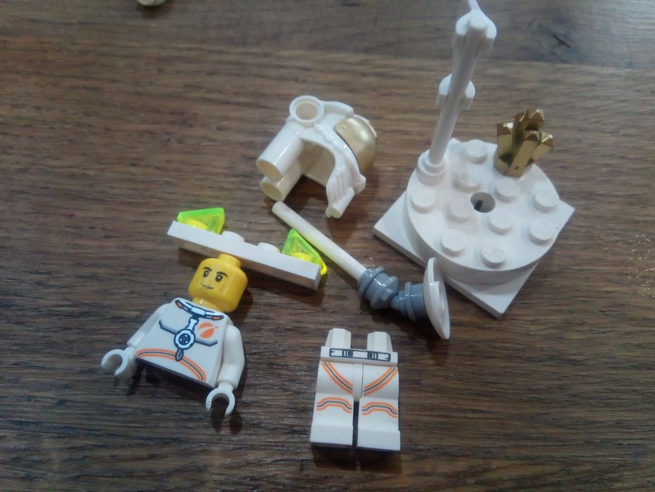 Figurka LEGO City Astronauta Space Explorarion