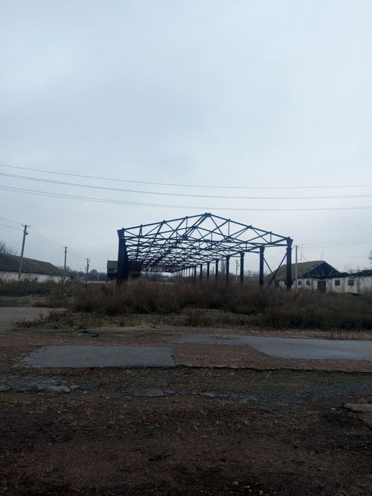 Продається металевий каркас ангара розміром 12 × 108 м.