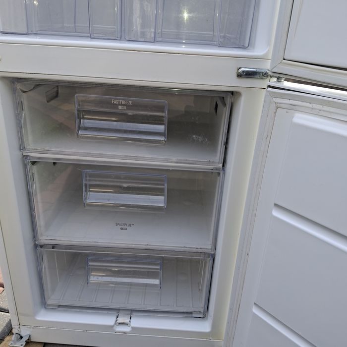 Elektrolux холодильник 183см, є вибір