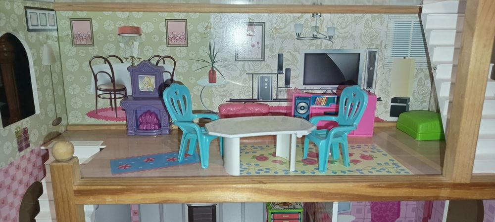 Domek dla lalek wys. 65 cm