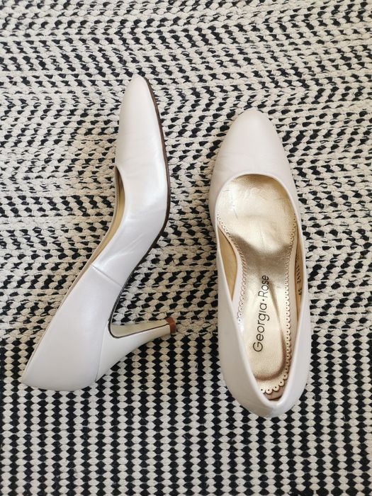 39 perlowe ecru Georgia Rose