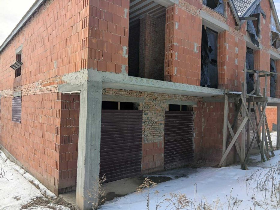 Продам дуплекс в Іванковичах