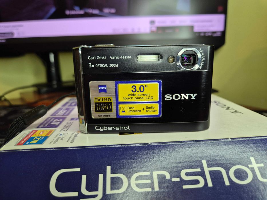 Sony Cyber-Shot DSC-T70 цифровий фотоапарат