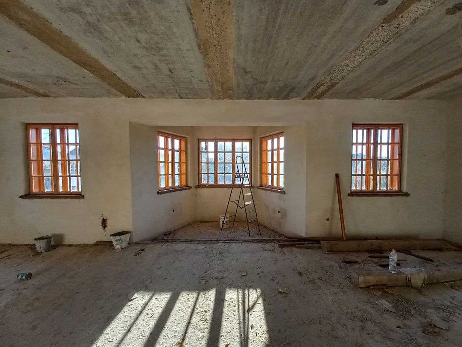 Приватний будинок з ділянкою 12сот. в хорошій локації