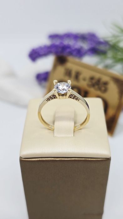 Złoty pierścionek w stylu zaręczynowym próba 585 14k