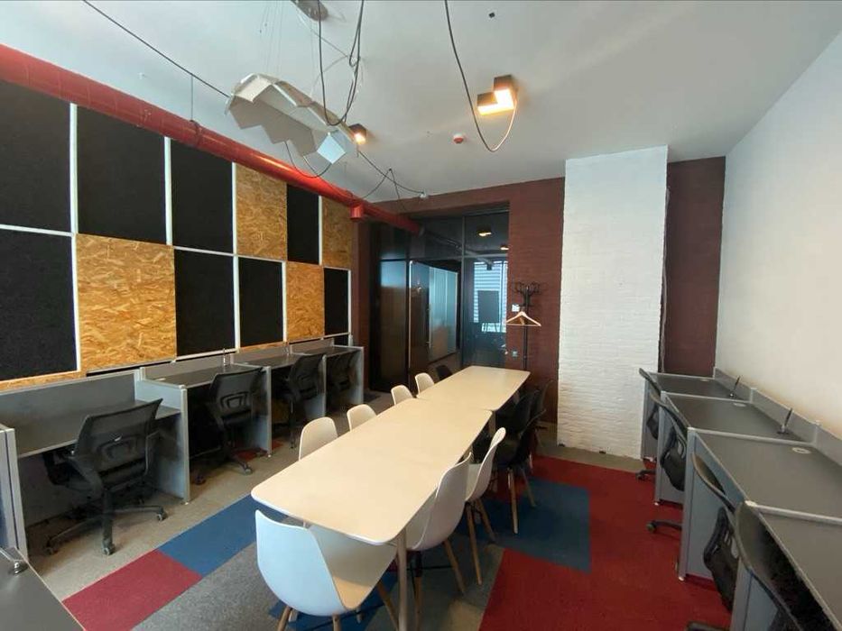 Оренда офісу 450 м² у бізнес-центрі "Маяковський", 11 поверх.