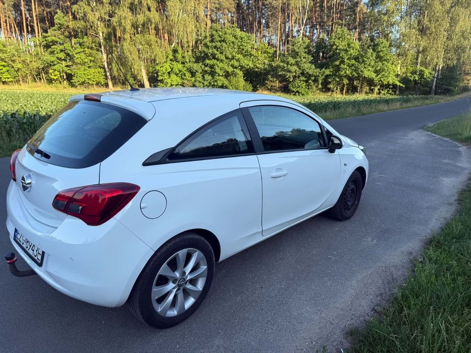 Opel Corsa E 2017r 1.4