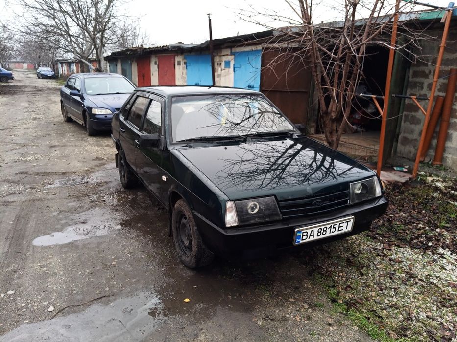 Продам ваз 21099