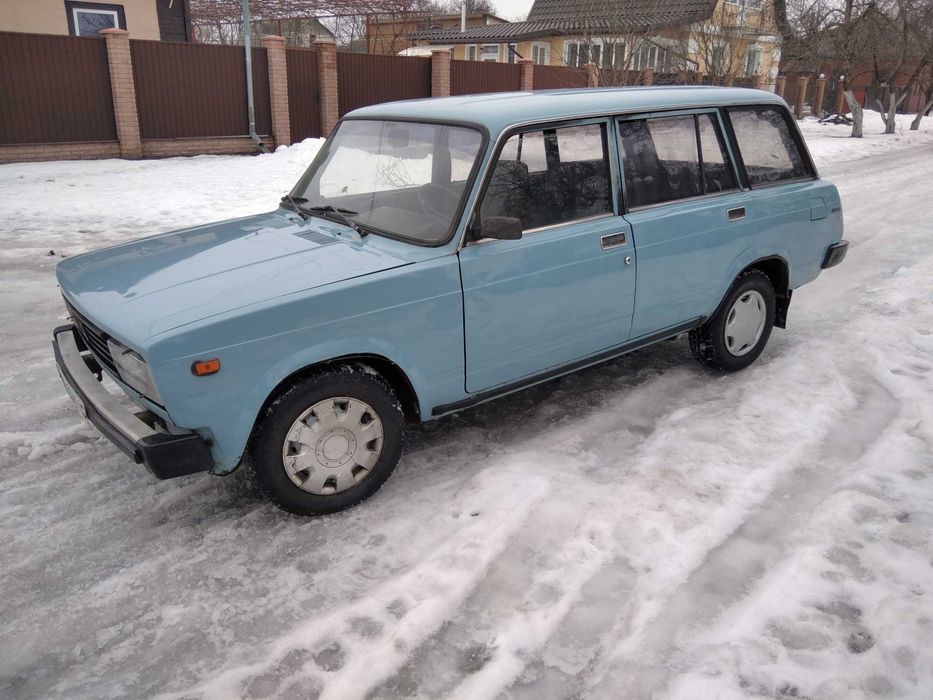 Продам ваз-2104..