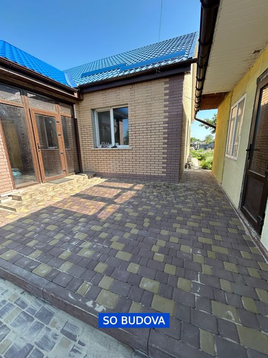 Укладання тротуарної плитки та бруківки, укладка тротуарной плитки фем