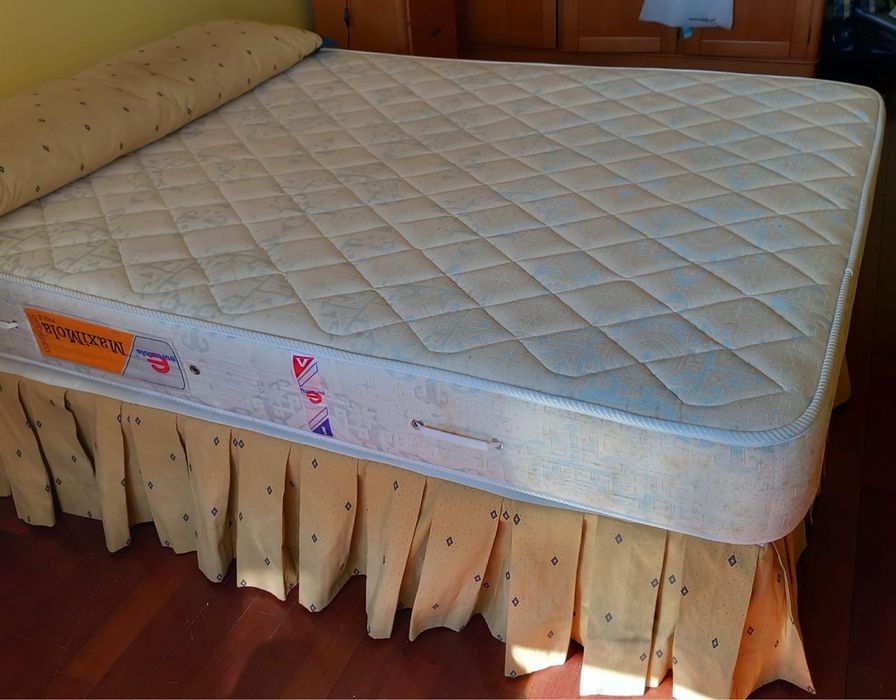 Cama de casal mais colchao