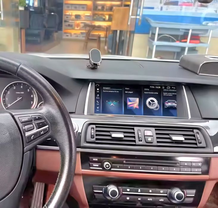 Rádio Android 14 com GPS BMW F10 F11 (Novo)