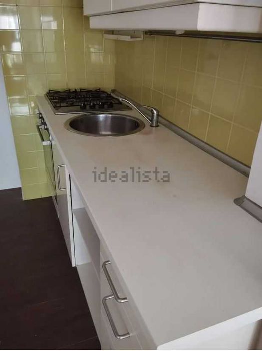 Arrendamento de Apartamento T1 na rua João Luís Ricardo, 76