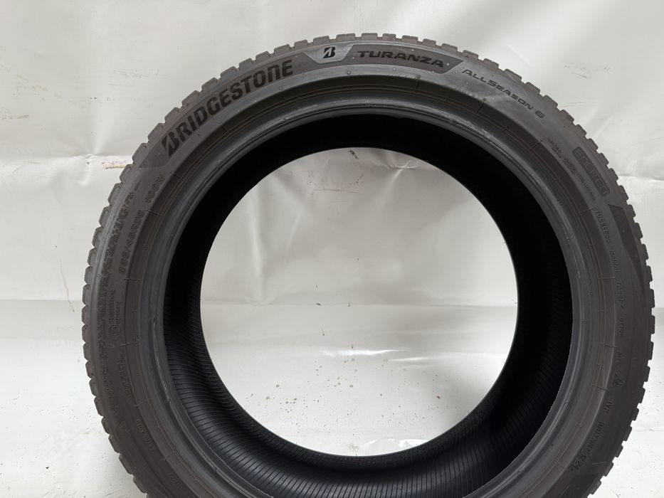 235/45/20 Bridgestone Turanza AllSeason 6 100W 2024R