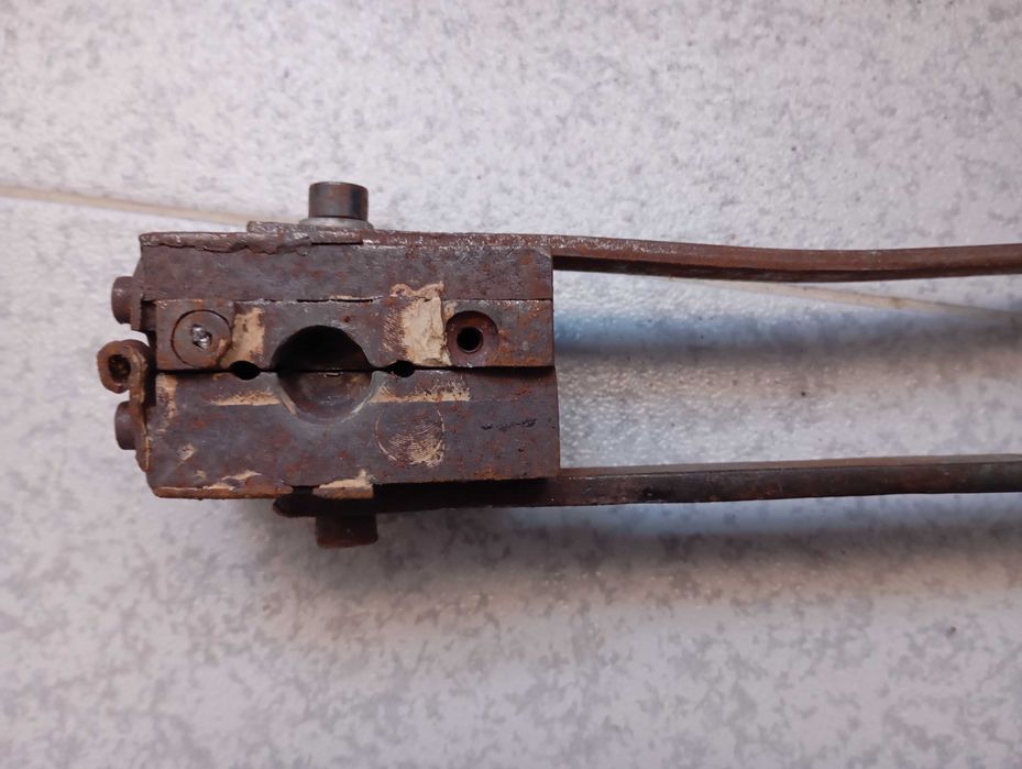 Molde chumbeiras de pesca - charuto 30g