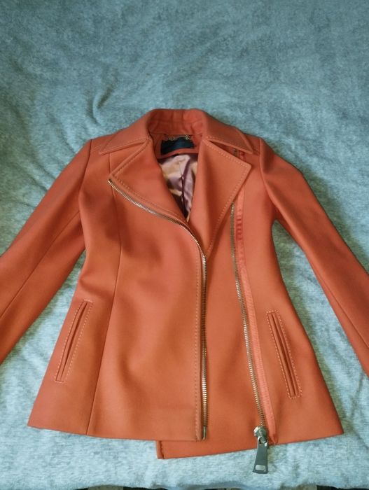 Жіноче пальто оранжевого кольору, розмір S 36-44