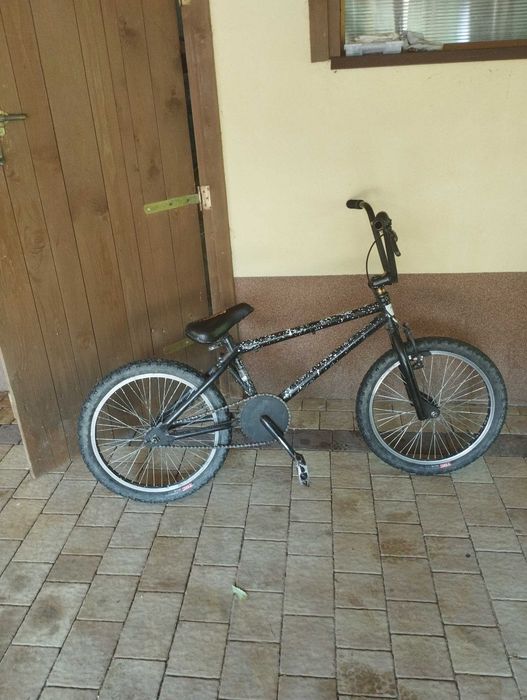 Rower BMX od firmy avebmx
