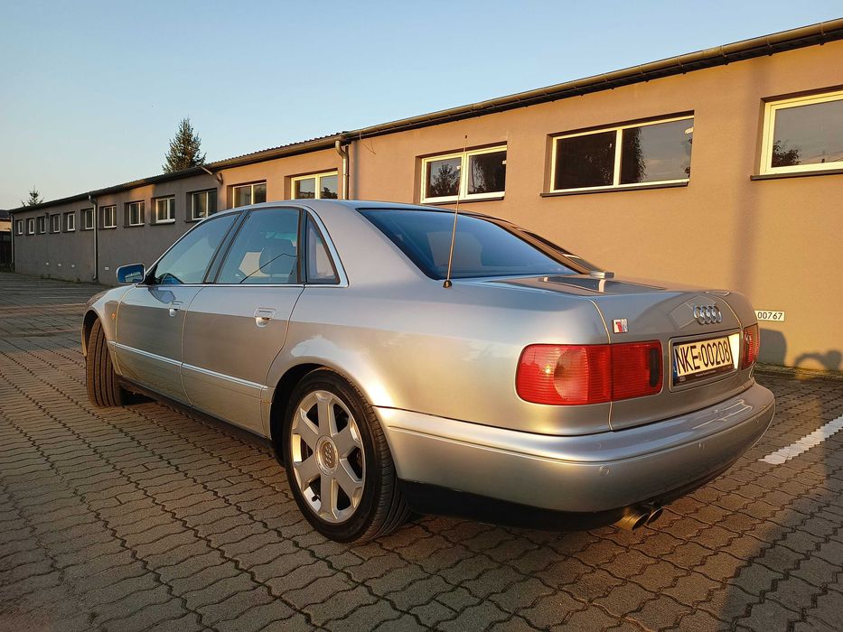 Audi S8 D2 4.2 V8 340 KM