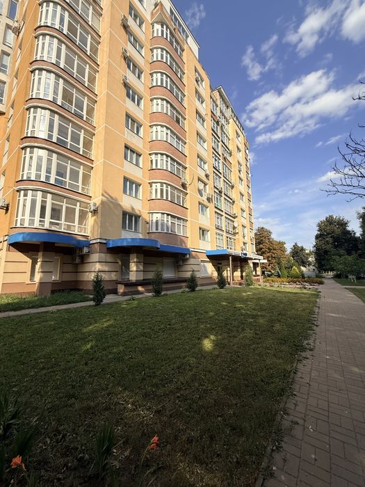 Берестовська 22, 6 поверх