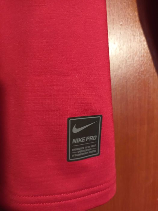 Camisa de Treino Gola Alta Nike PRO Dry Fit