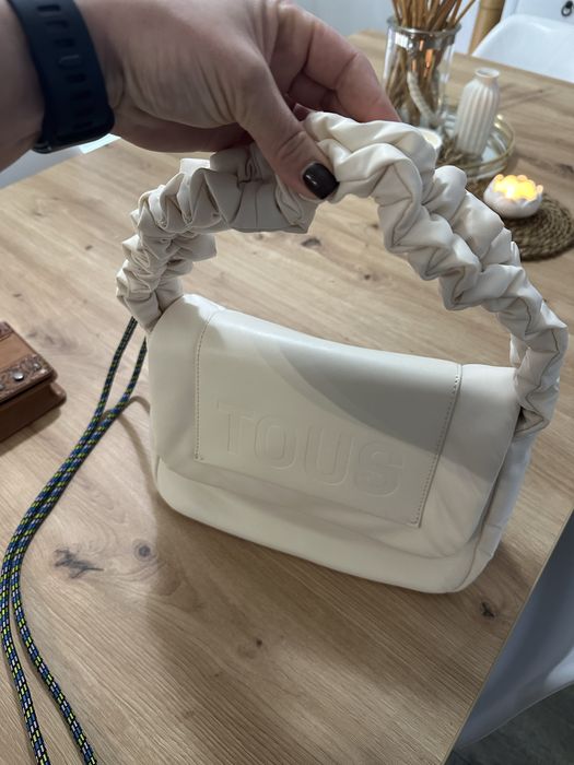 Mala tous original com  alça ajustavel