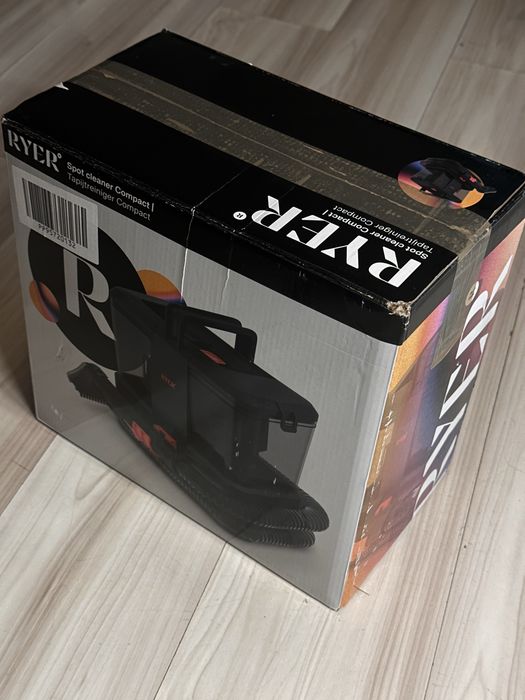 Odkurzać z funkcją mycia RYER