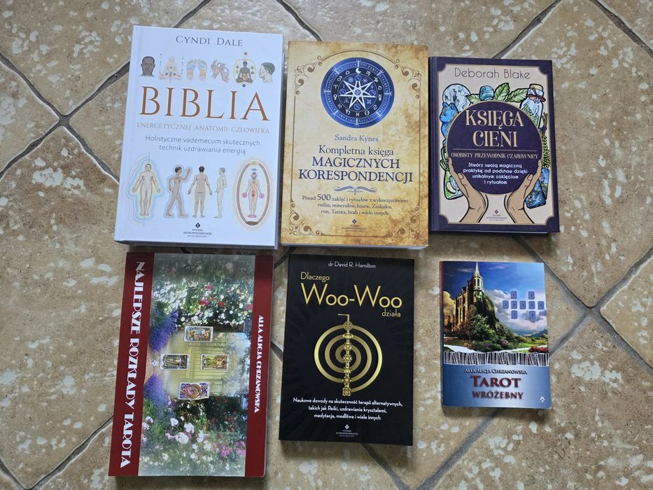 Zestaw książek uzdrawianie,tarot,magia,rytułały