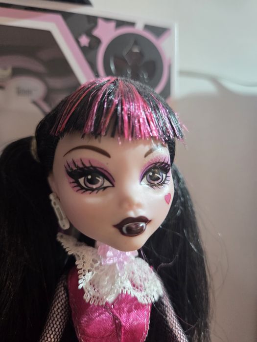 Draculaura Monster high
