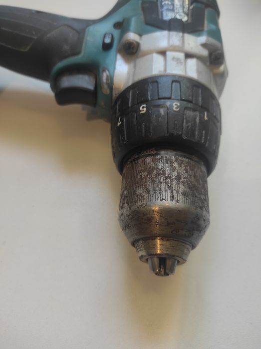 Makita DDF 481 wkrętarka 18V LXT uszkodzona