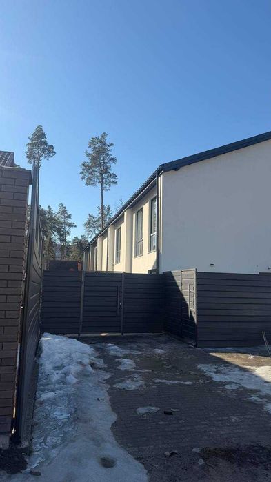 Кутовий таунхаус 100 м² у Лісовій Бучі по ціні квартири