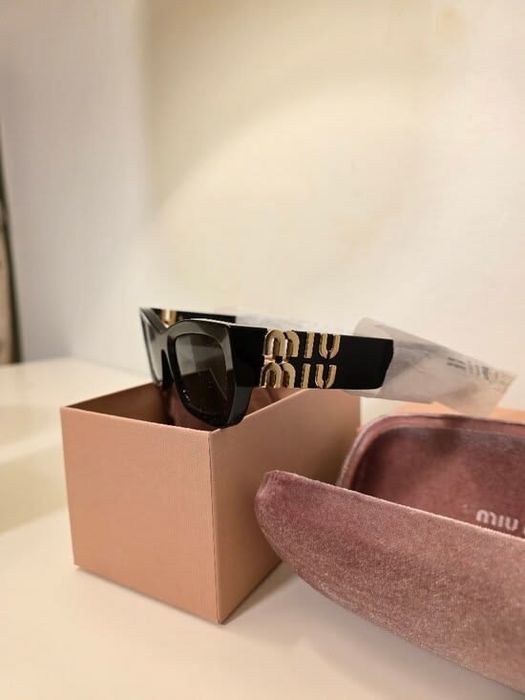 Óculos Miu Miu MU 09WS