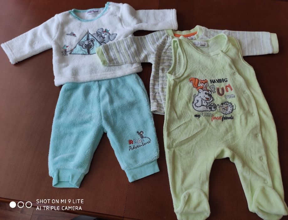 Ubranka dziecięce dresik śpiochy kaftanik rozmiar 62