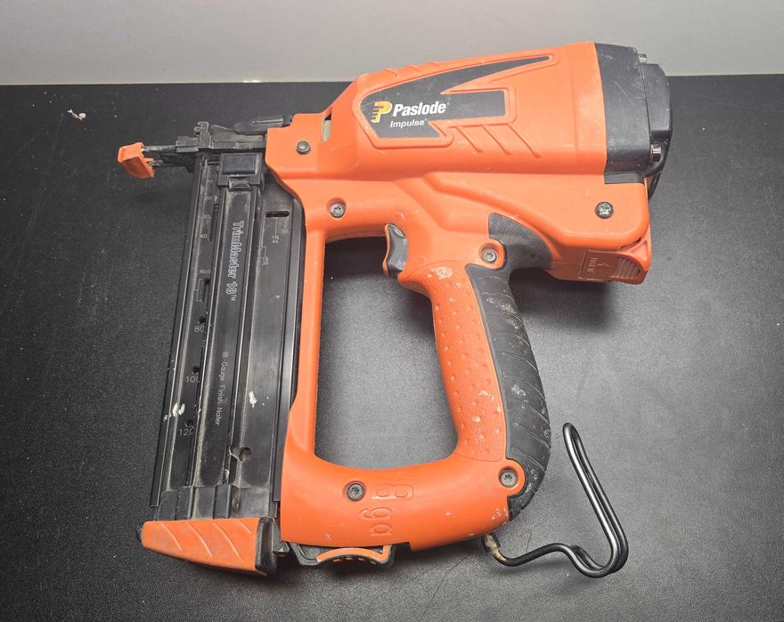 Gwoździarka Paslode impulse im50 f18 + bateria / Kraków Kalwaryjska 75